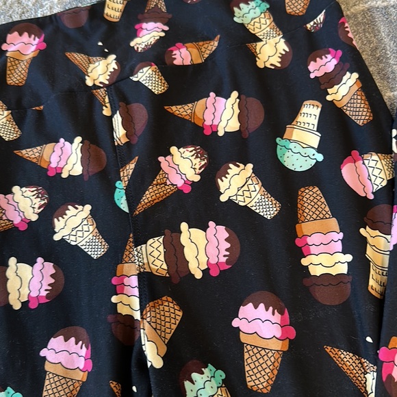 🎀🆕🦄 Lularoe TC Tall and Curvy Ice Cream Print Leggings - Picture 2 of 3